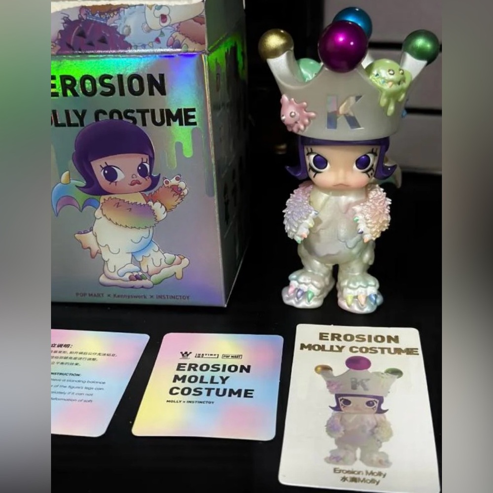 SECRET 1/288 Pop Mart x Instinctoy x Kennyswork Erosion Molly Costume Series